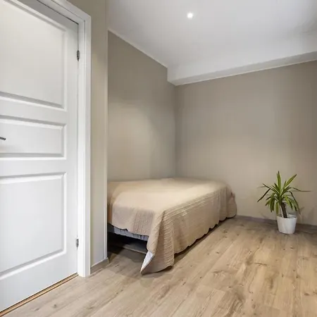 Lys Og Lekker I Sentrum Ålesund