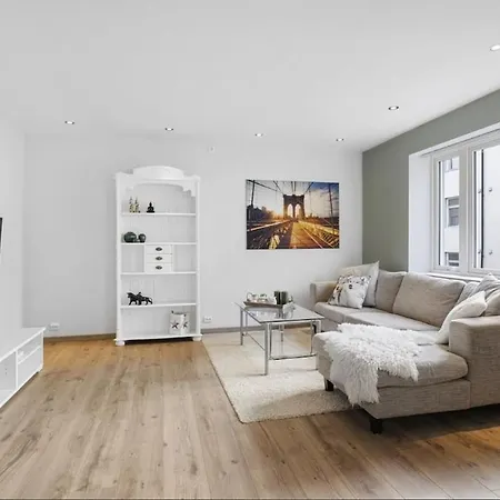 Lys Og Lekker I Sentrum *