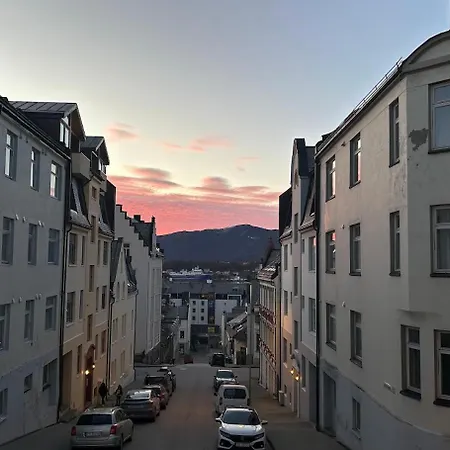 Sentrum | Lekker Med 3 Soverom شقة Ålesund